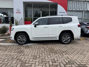 Toyota Land Cruiser 300 3.3D ZX - Image 24