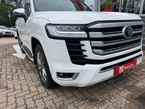Toyota Land Cruiser 300 3.3D ZX - Image 25