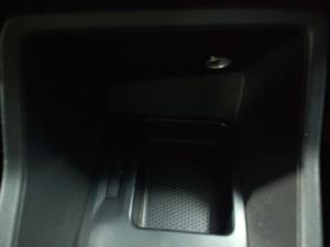 Volkswagen Caddy Kombi 1.6 - Image 9