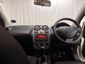 Ford Figo 1.4 Ambiente - Image 6