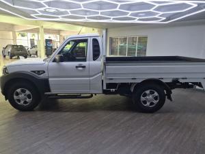 Mahindra Pik Up 2.2CRDe single cab dropside S4 (no aircon) - Image 2