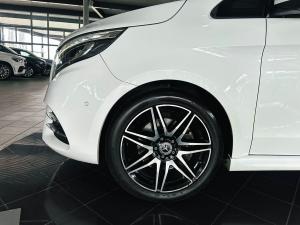 Mercedes-Benz V-Class V300d Exclusive - Image 17