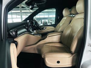 Mercedes-Benz V-Class V300d Exclusive - Image 5