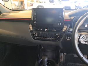 Toyota Corolla Cross 1.8 Hybrid GR-Sport - Image 14