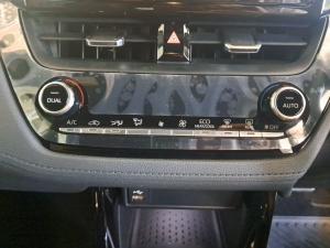 Toyota Corolla Cross 1.8 Hybrid GR-Sport - Image 15