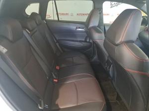 Toyota Corolla Cross 1.8 Hybrid GR-Sport - Image 17