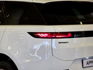 Land Rover Range Rover Sport D350 Dynamic HSE - Image 8