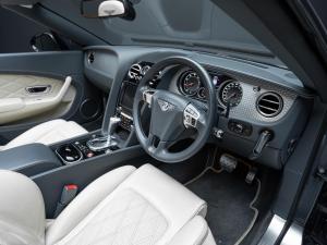 Bentley Continental GT W12 convertible - Image 19
