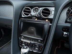 Bentley Continental GT W12 convertible - Image 24