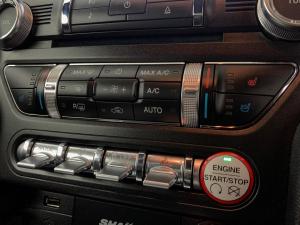 Ford Mustang 5.0 GT automatic - Image 12