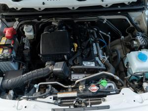 Suzuki Jimny 1.5 GLX AllGrip 3-door auto - Image 22