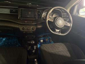Suzuki Ertiga 1.5 GL manual - Image 10