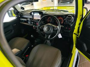 Suzuki Jimny 1.5 GLX AllGrip 3-door manual - Image 4