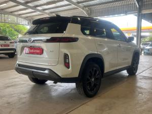 Toyota Urban Cruiser 1.5 XR manual - Image 2