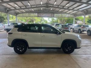 Toyota Urban Cruiser 1.5 XR manual - Image 3