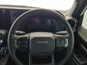 Toyota Land Cruiser Prado 2.8GD VX-R - Image 8