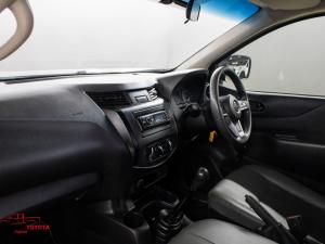 Nissan Navara 2.5DDTi single cab XE - Image 7