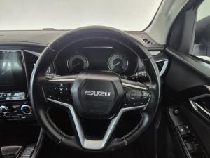 Isuzu mu-X 3.0TD LS 4x4 - Image 8