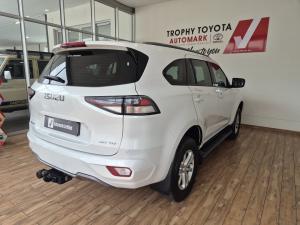 Isuzu mu-X 3.0TD LS 4x4 - Image 2