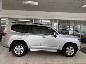 Toyota Land Cruiser 300 3.3D GX-R - Image 3