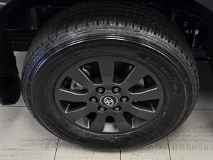 Toyota Land Cruiser Prado 2.8GD VX-R - Image 17