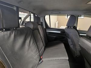 Toyota Hilux 2.4GD-6 double cab 4x4 Raider X auto - Image 9