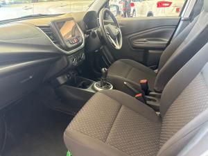 Toyota Vitz 1.0 XR manual - Image 7