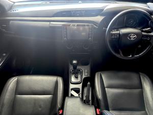 Toyota Hilux 2.8GD-6 Xtra cab 4x4 Legend auto - Image 6