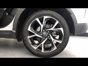 Toyota C-HR 1.2T Luxury - Image 19