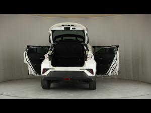 Toyota C-HR 1.2T Luxury - Image 24