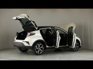 Toyota C-HR 1.2T Luxury - Image 31