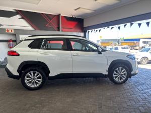 Toyota Corolla Cross 1.8 Hybrid XS - Image 3