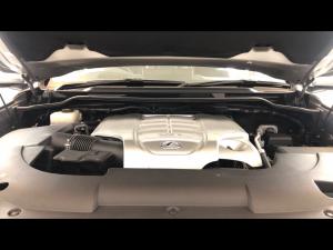 Lexus LX 5.7 V8 - Image 14