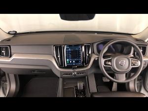 Volvo XC60 B5 AWD Ultimate Dark - Image 6