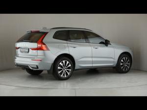 Volvo XC60 B5 AWD Ultimate Dark - Image 2