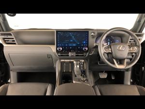 Lexus GX 550 Overtrail - Image 6
