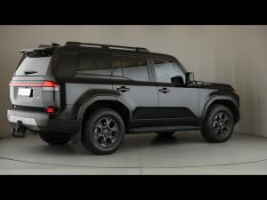 Lexus GX 550 Overtrail - Image 2