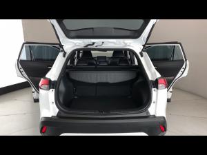 Toyota Corolla Cross 1.8 HEV XS - Image 13