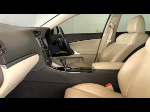 Lexus IS 350 EX - Image 7