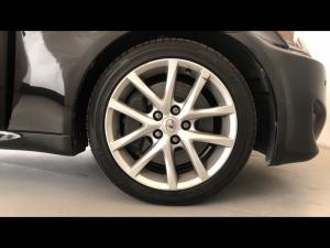 Lexus IS 350 EX - Image 17