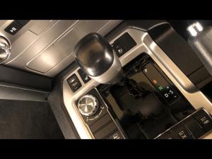 Toyota Land Cruiser 200 4.5D-4D V8 VX-R - Image 15
