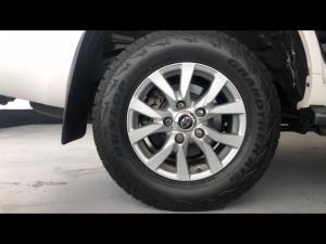 Toyota Land Cruiser 200 4.5D-4D V8 VX-R - Image 20