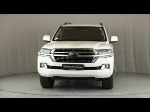 Toyota Land Cruiser 200 4.5D-4D V8 VX-R - Image 4