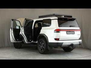 Lexus GX 550 Overtrail - Image 25