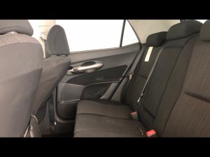 Toyota Auris 1.6 RS - Image 11