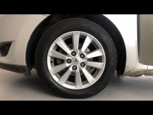 Toyota Auris 1.6 RS - Image 18