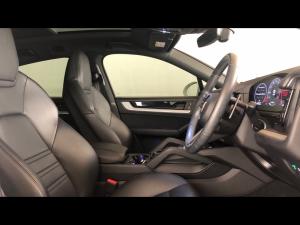 Porsche Cayenne coupe - Image 10