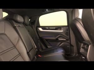 Porsche Cayenne coupe - Image 12