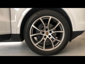 Porsche Cayenne coupe - Image 17