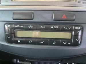 Toyota Hilux 3.0D-4D double cab Raider Legend 45 - Image 14